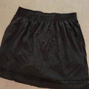 Toad & Co black skort